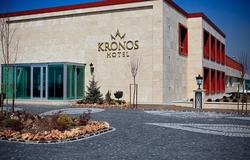 Kronos Hotel