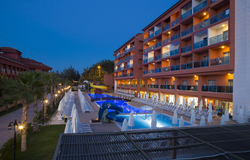 Club Side Coast Hotel