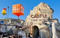 Castle Cave Hotel