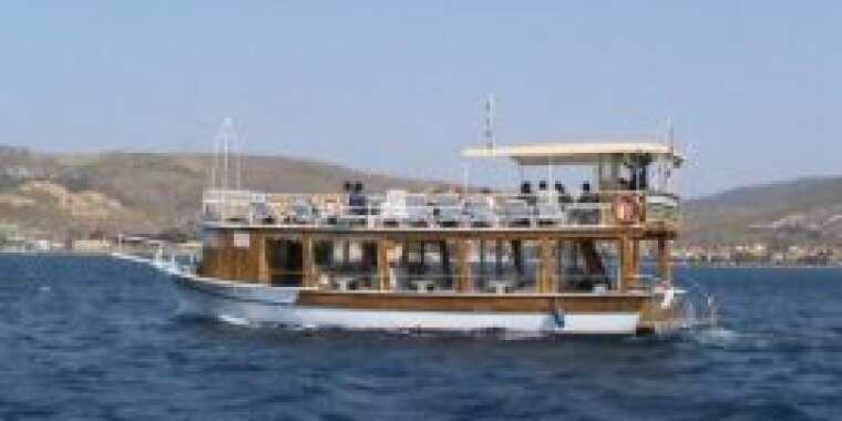 Foça Tekne Turları