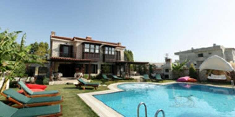 Alaçatı'da Küçük Bütçe İle Muhteşem Bir Tatil: Seven Rooms Butik Otel