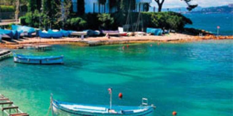 Lüksün Ve Zenginliğin Şehri 'Cannes'