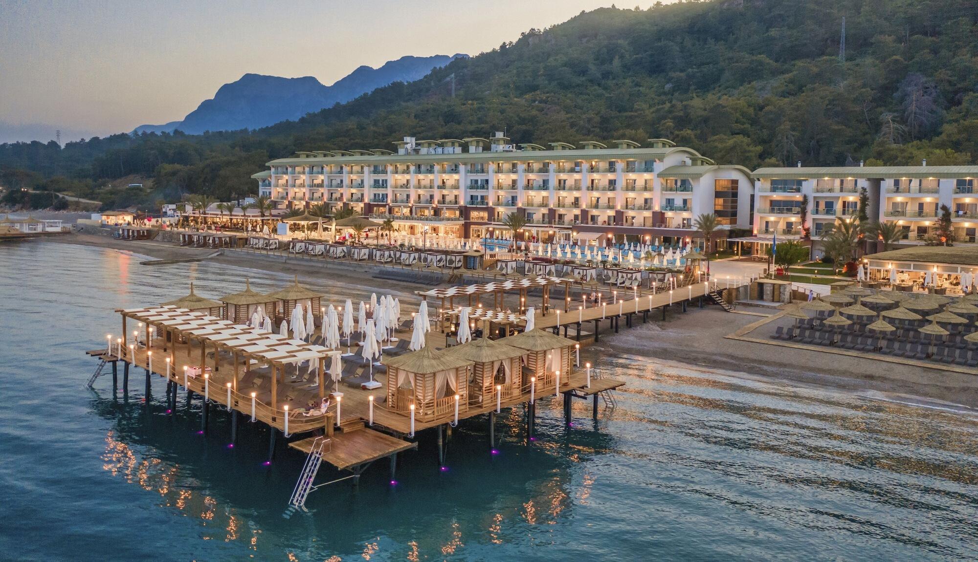 Отели кемера. Grand Park Kemer 5. Гранд парк Кемер отель Турция. Grand Park Hotel 5 Кемер. Corendon Playa Kemer (ex. Grand Park Kemer) 5*.