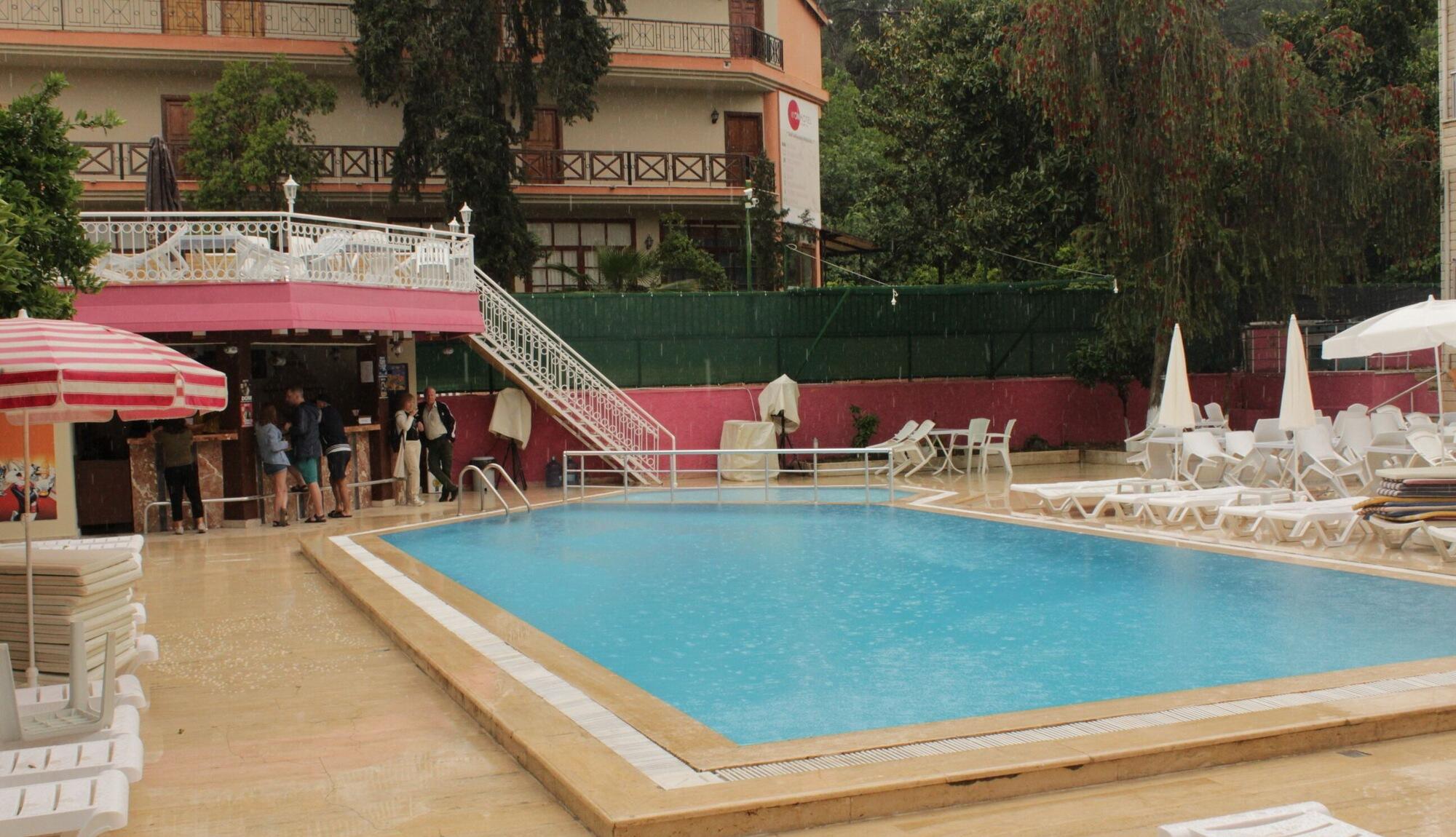 отель mr. Crane кемер турция. Mr hotel. отель мистер крейн кемер турция. отель: mr crane hotel 3*.