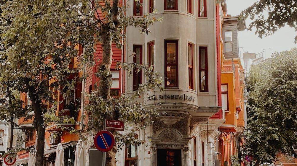 İstanbul'un En Güzel Kitap Kafeleri