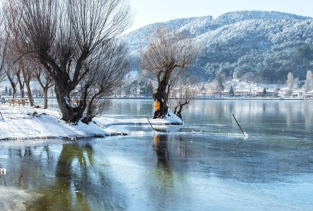 İzmir'de Kar Keyfi İçin: Ödemiş Gölcük Gölü