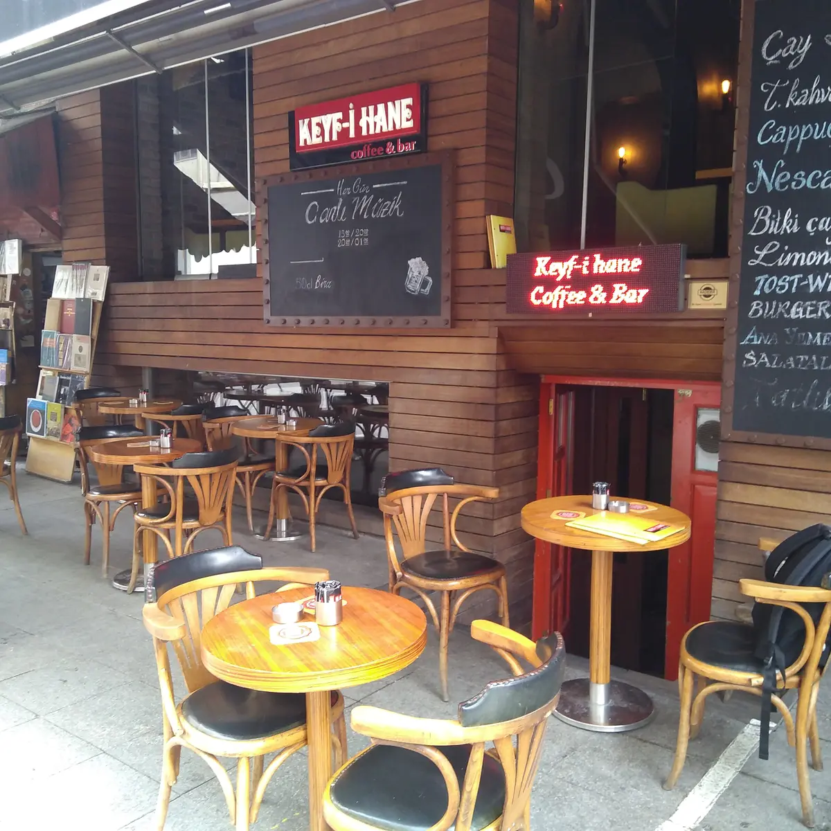 Keyf-i Hane Coffee & Bar - İstanbul Kadıköy