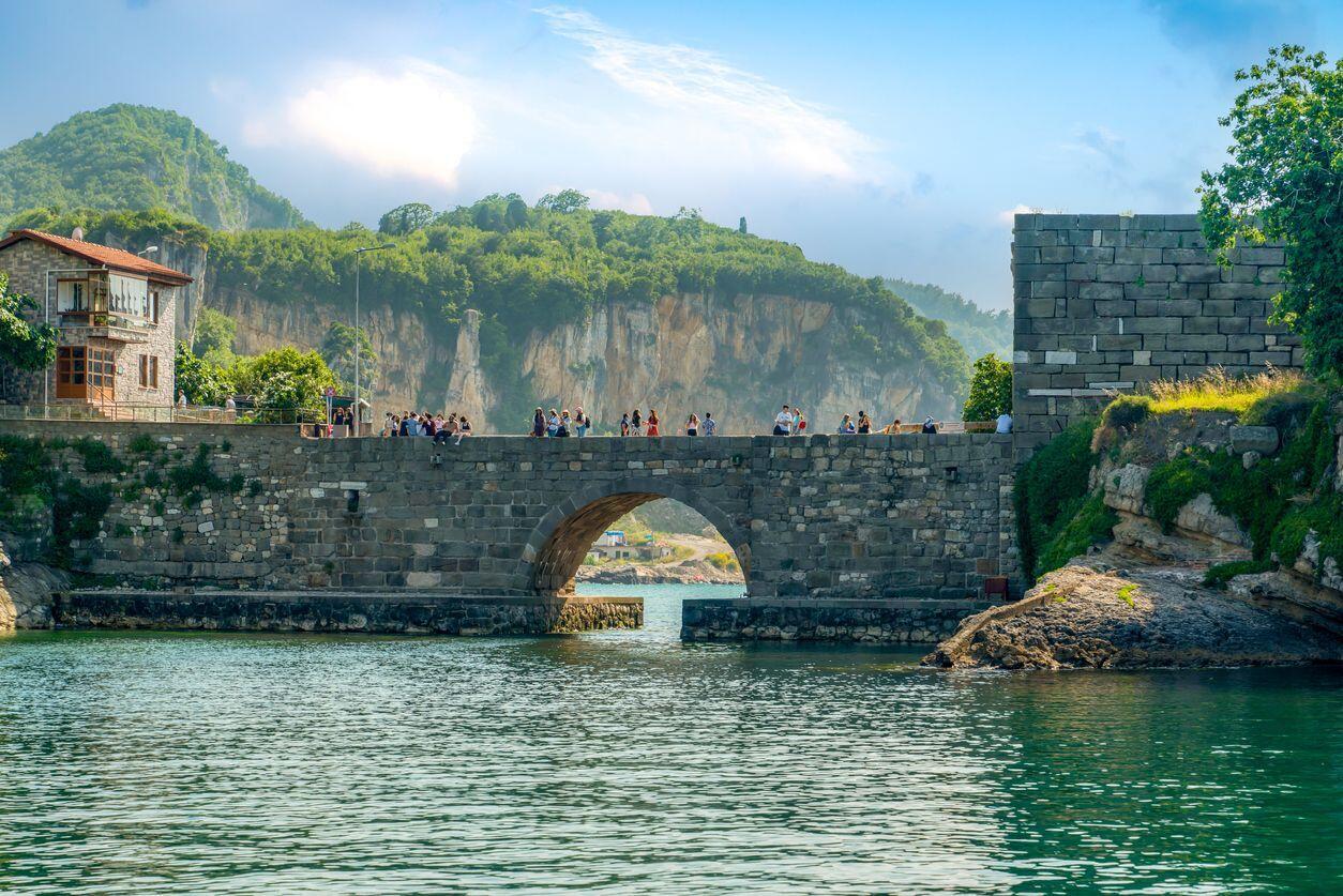 Batı Karadeniz'in İncisi: Amasra'nın Tüm Güzelliklerini Keşfedin