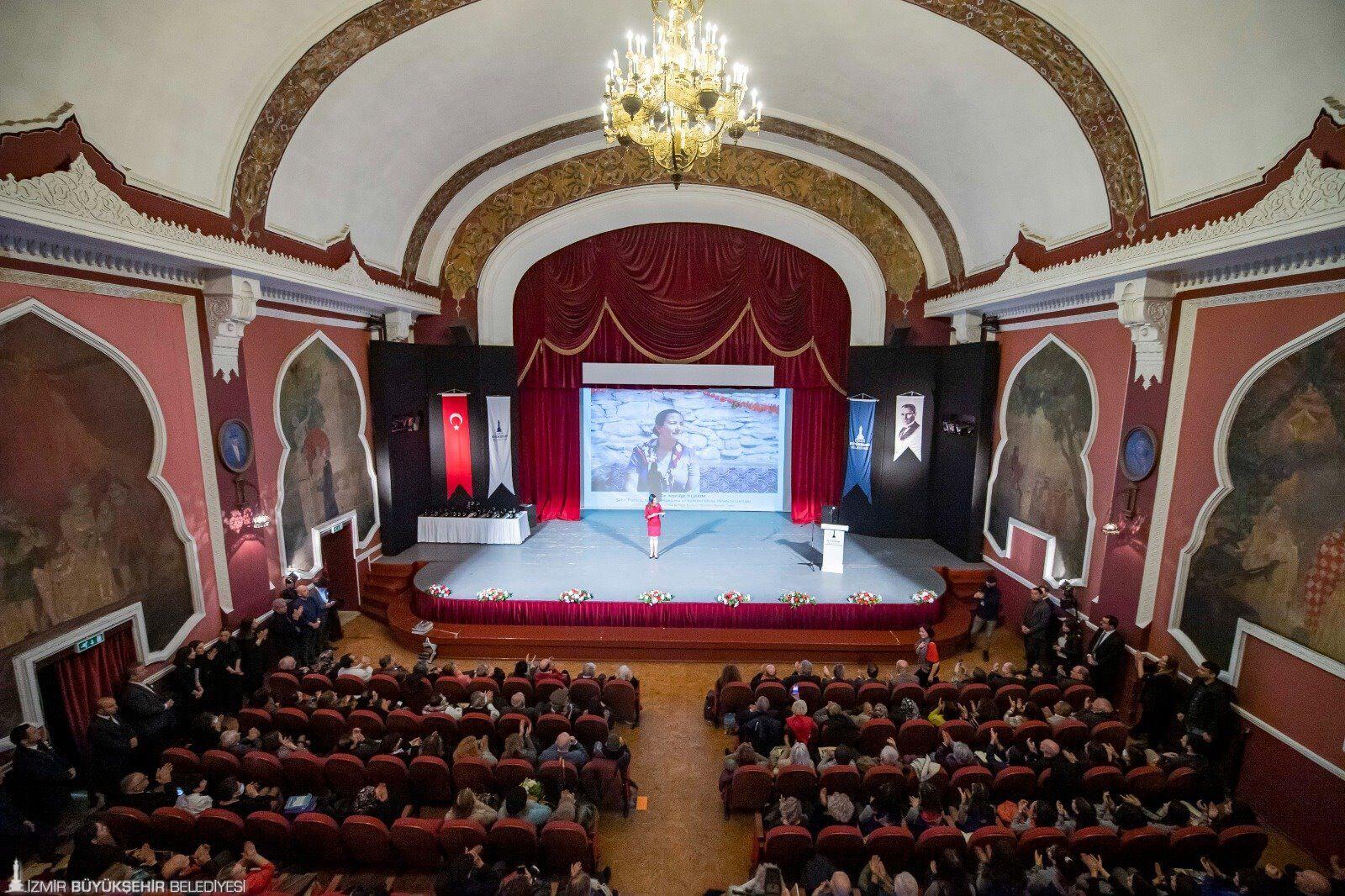 İzmir Devlet Opera ve Balesi Elhamra Sahnesi Hakkında Her Şey