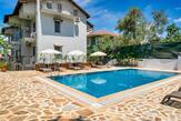 Phedora Suite & Villa