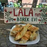 Lala'nın Börek Evi