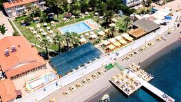 Palm Beach Otel Küçükkuyu