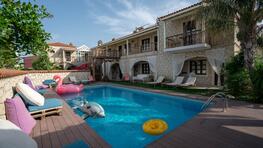 Nobela Otel