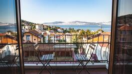 L'isola Guesthouse