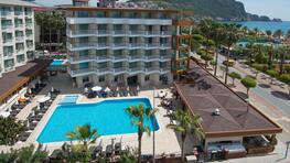 Riviera Hotel & Spa