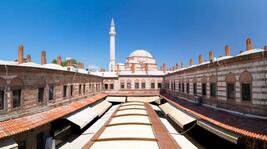 İzmir’in İlk Anıtsal Yapısı: Hisar Camii Hakkında Her Şey