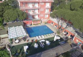 Tunç Otel