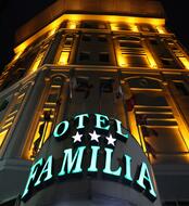 Otel Familia