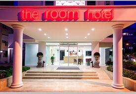The Room Hotel & Apartments