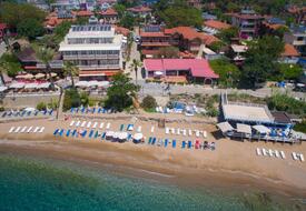 Beach House Hotel