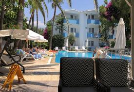 Golden Lighthouse Otel