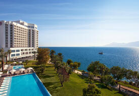 Akra Hotel