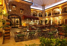 Lagora Old Town Hotel & Bazaar