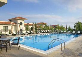 Korineum Golf & Beach Resort