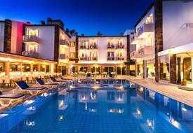 Hanedan Beach Hotel