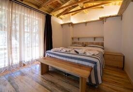 Antique Beach & Bungalow