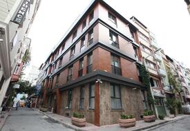 Taksim Corner Suite