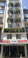 Hotel La White