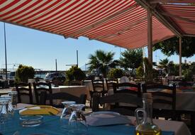 Adada Dört Mevsim Otel Restaurant