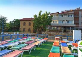 Yaprak Pansiyon Cafe Beach Club