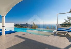 Kalkan'da Deniz Manzaralı Villa