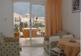 Özlem 1 Apartments