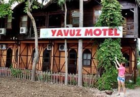 Yavuz Motel Adrasan