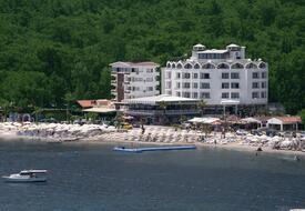 Class Beach Hotel