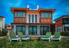 Kaş Çocuk Havuzlu Villalar