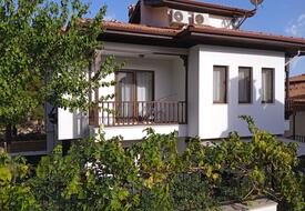 Begonvil Akyaka Tatil Evi