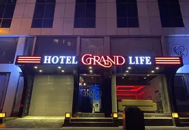 Grand Life Hotel