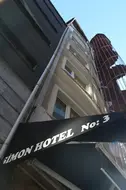 Simon Hotel
