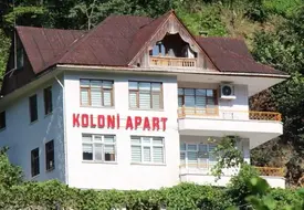 Koloni Apart