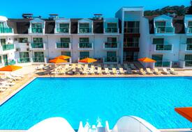 Omorfi Garden Resort Hotel