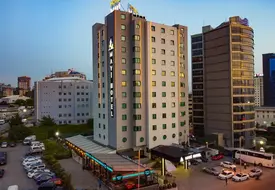 Mayi Hotel