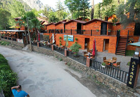 Altaris Pansiyon Olympos