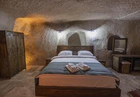 Kayaharman Cave Suite