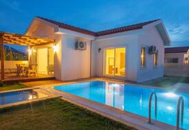 Sunteos Villa Suites