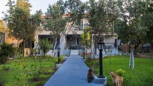 Karia Konuk Evi