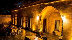 Falcon Cave Suites